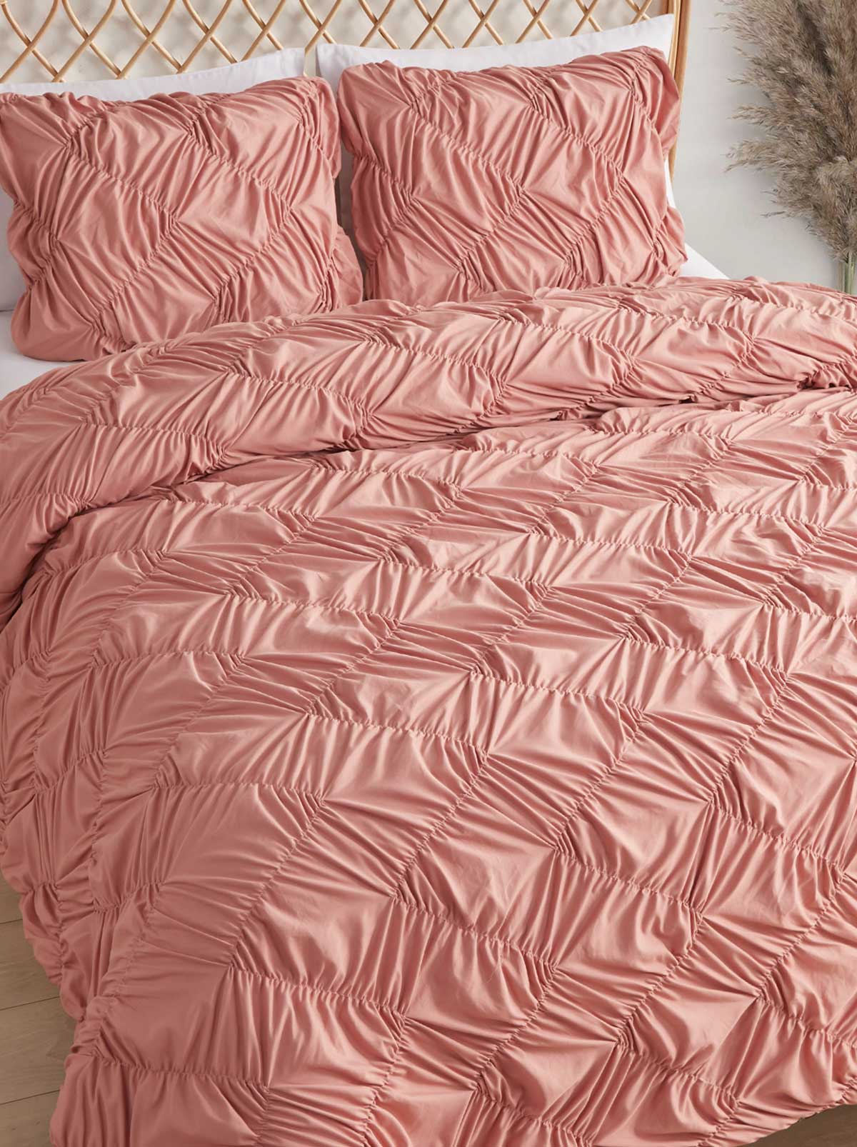 Jessica Simpson Online | Emmy Textured Comforter Set in Antique Rose