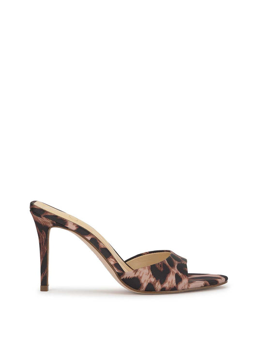 Jessica Simpson Online | Dravie High Heel in Leopard