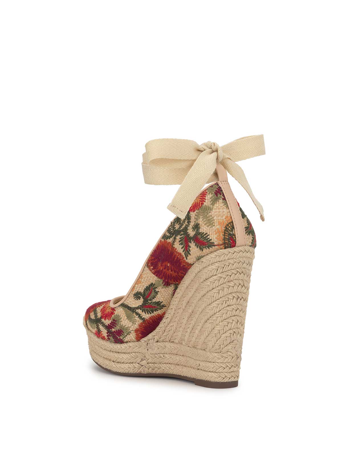 Jessica Simpson Outlet | Zexie Platform Wedge in Floral Raffia