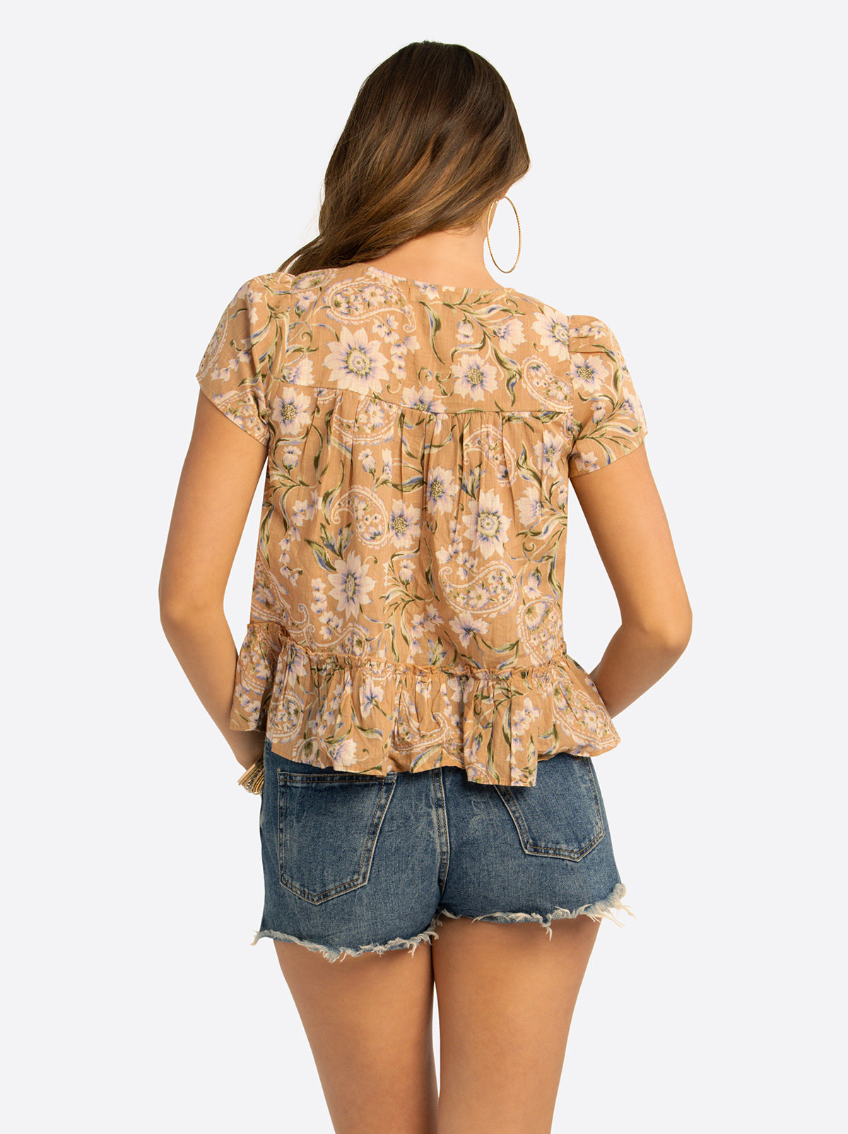 Jessica Simpson Outlet | JS Jessica Simpson Mirna Blouse in Camel Victorian Paisley
