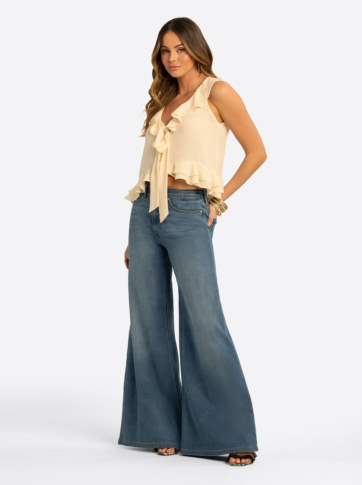 Jessica Simpson For Sale | JS Jessica Simpson Trea Ruffle Tie Top in Whitecap Gray