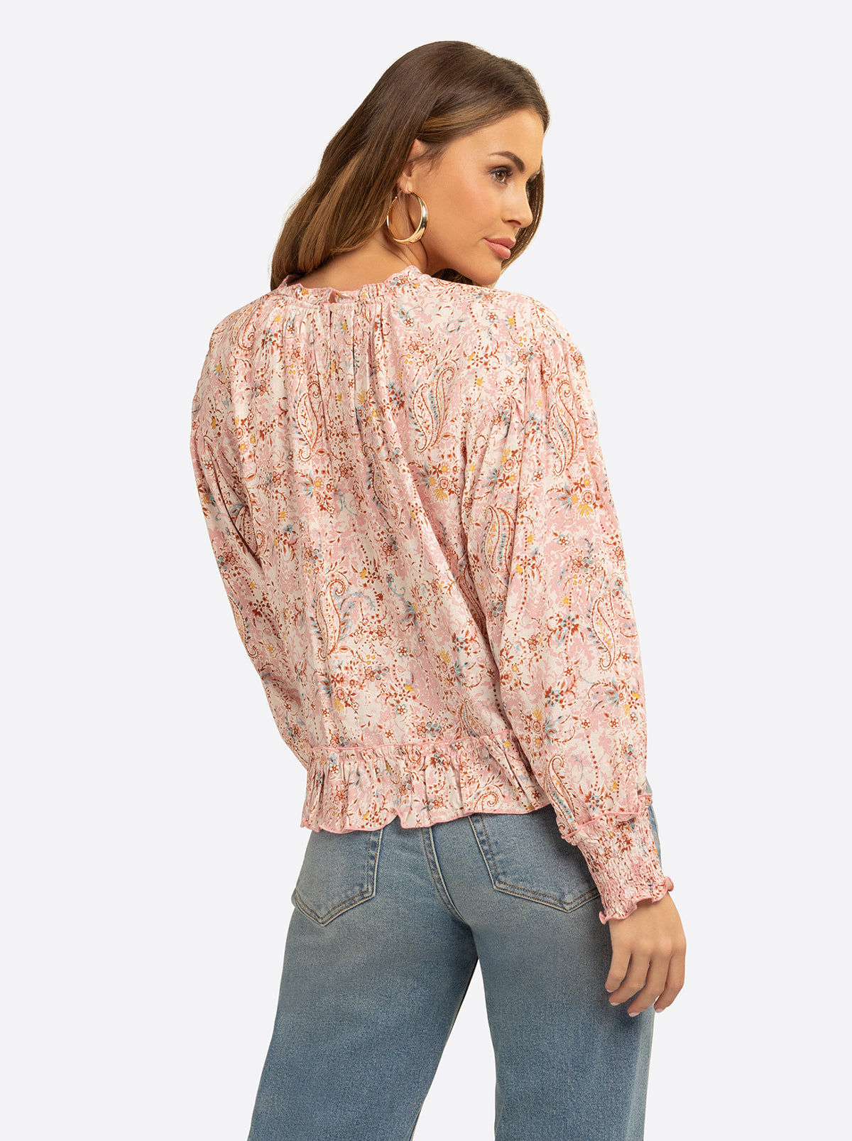 Jessica Simpson On Sale | JS Jessica Simpson Anaya Mock Neck Blouse in Shell-Calia Paisley