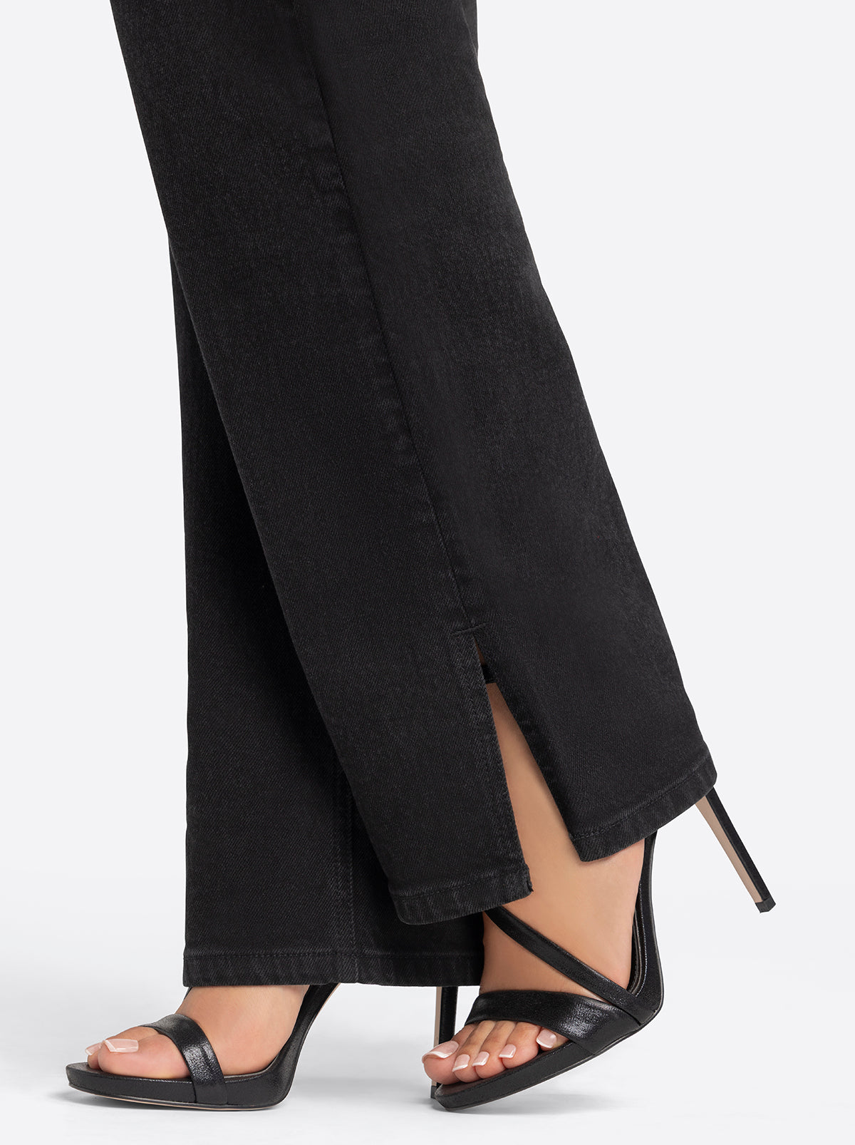 Jessica Simpson On Sale | Jessica Simpson 2.0 Joan Stovepipe Jeans in Luminous
