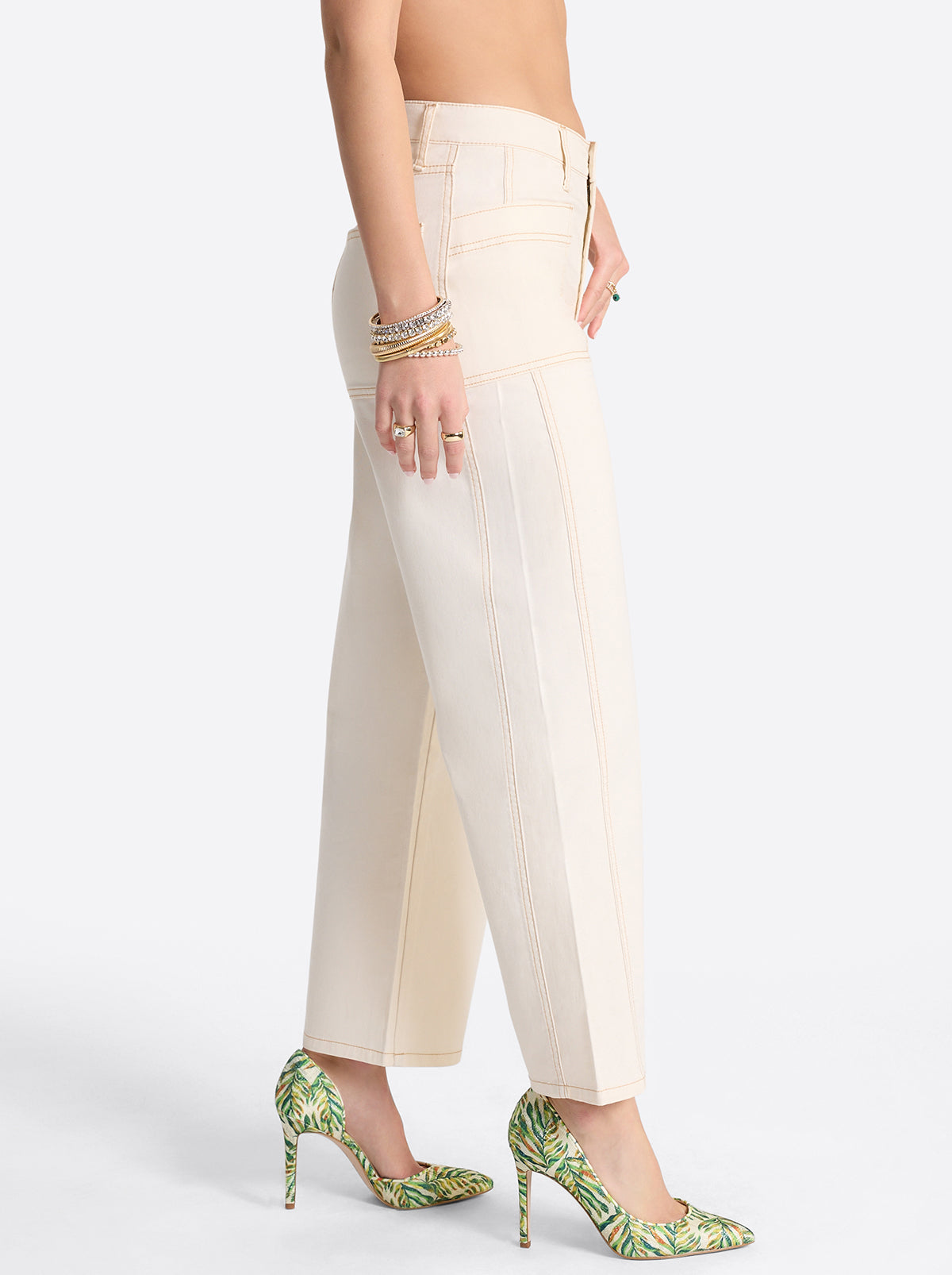 Jessica Simpson For Sale | Relaxed Barrel Jeans in Ecru