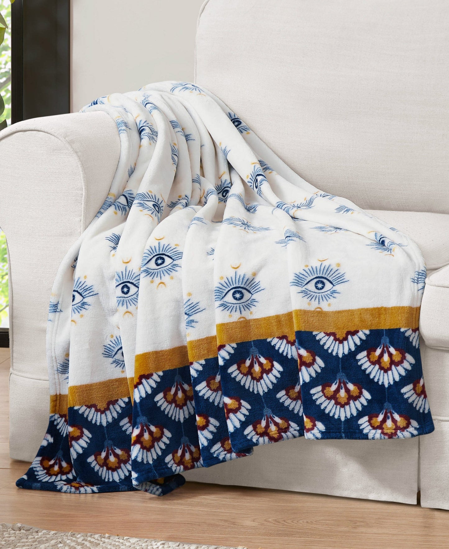 Jessica Simpson Discount | Celeste Plush Throw Plush in White & Navy