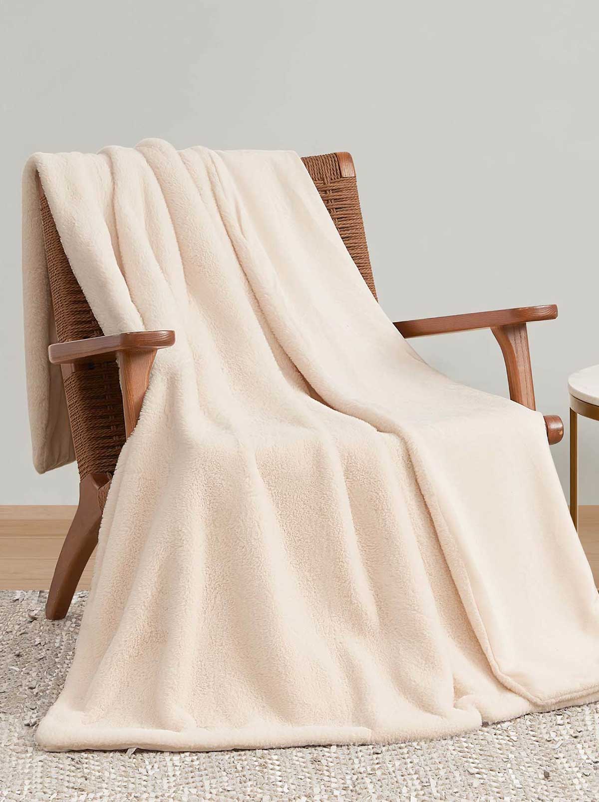 Jessica Simpson On Sale | Faux Fur Throw Blanket in Sea Salt