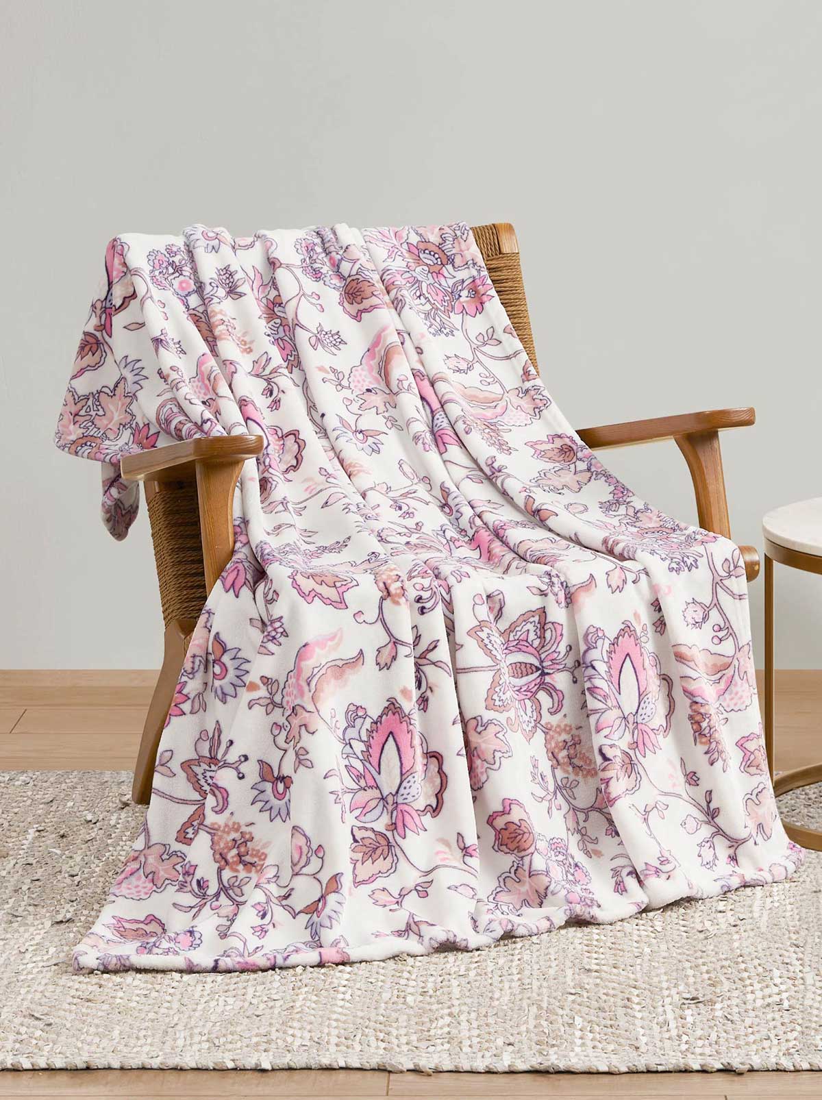 Jessica Simpson For Sale | Bertha Rose Lilac Plush Throw Blanket