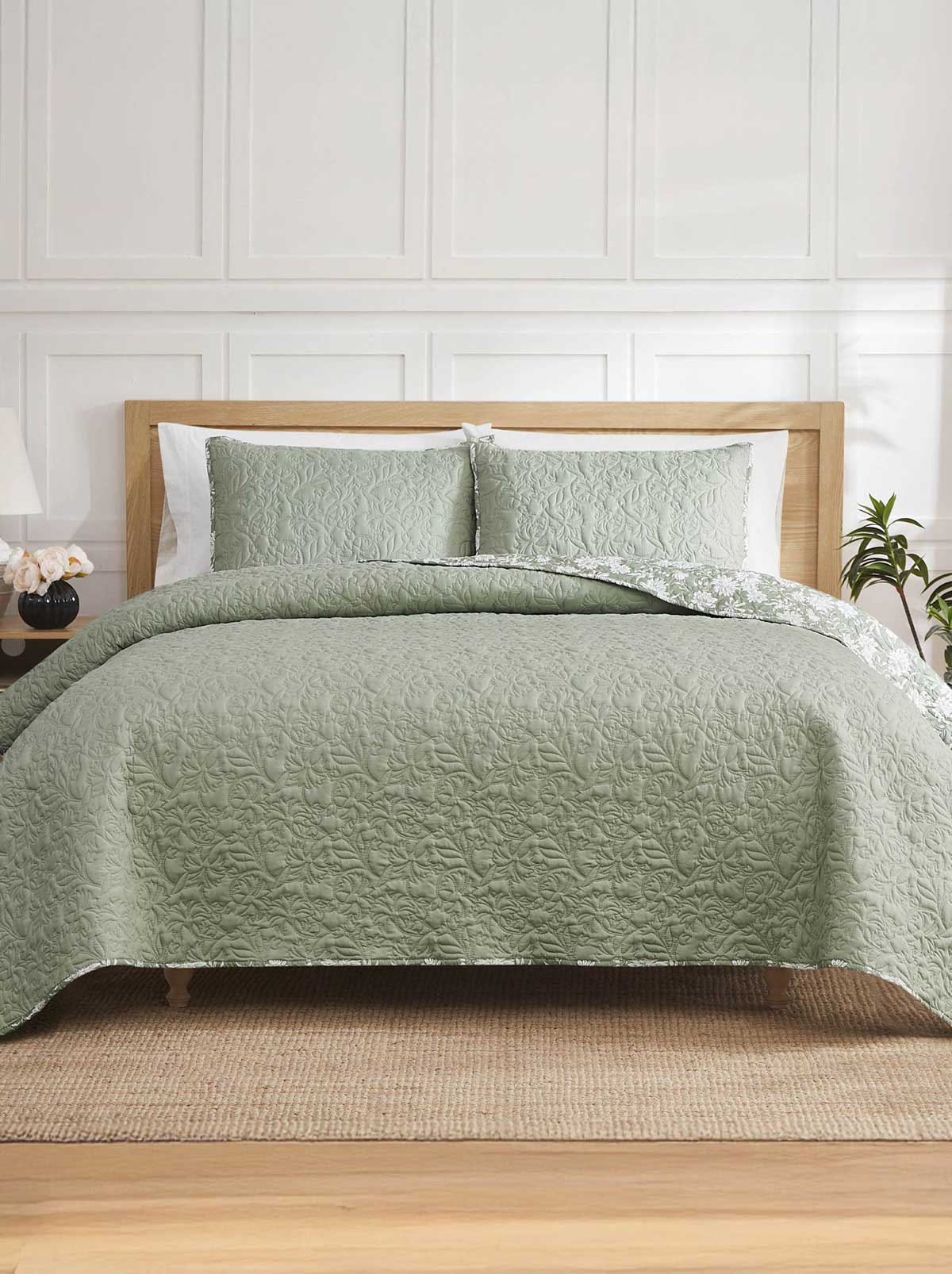 Jessica Simpson For Sale | Fiona Quilt Set