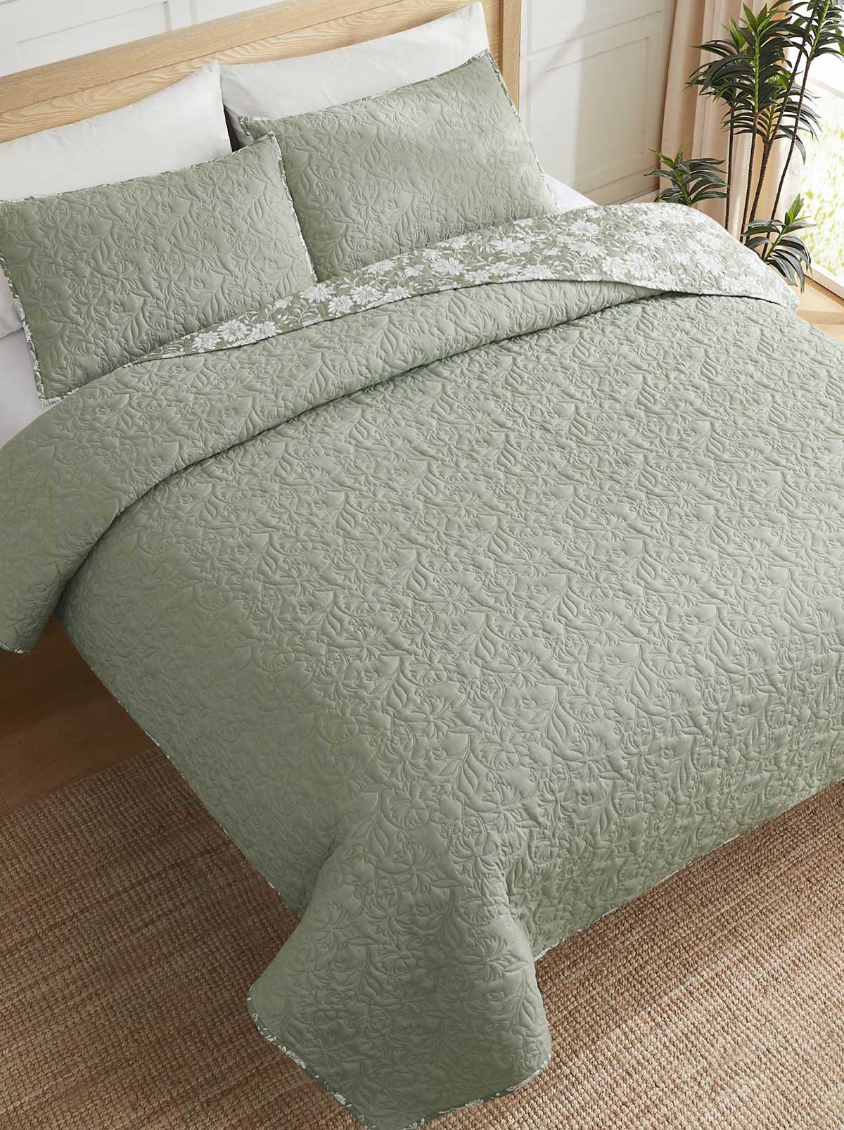 Jessica Simpson For Sale | Fiona Quilt Set