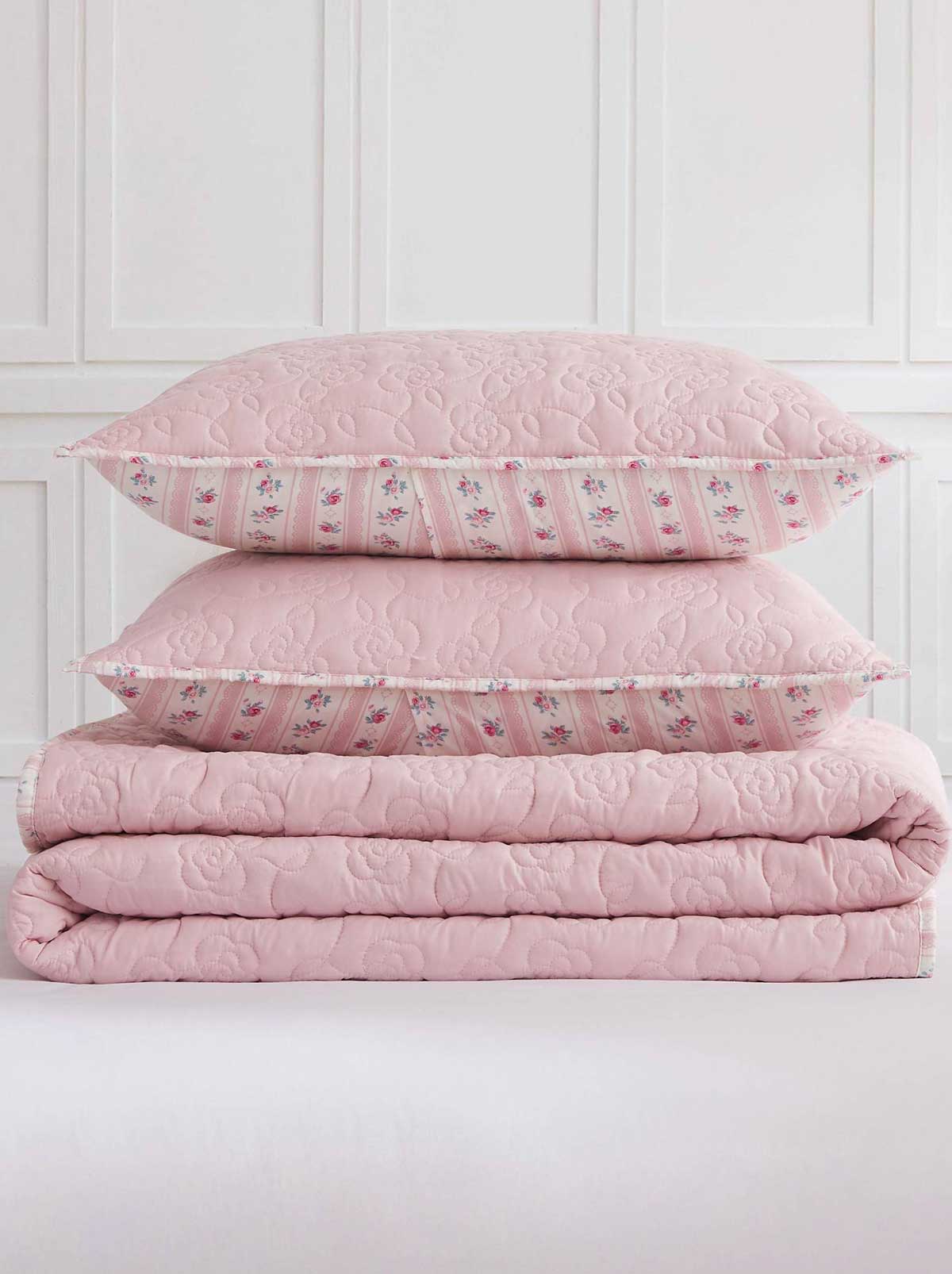 Jessica Simpson Outlet | Hazel Quilt Set